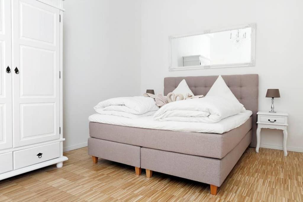 Sc 06 By Rockchair Apartments L Superhost Status L 4 Bedrooms Boxspringbeds 2 Bathrooms Balcony Elevator - Cozy Family & Business Flair Welcomes You! Berlin Exterior foto