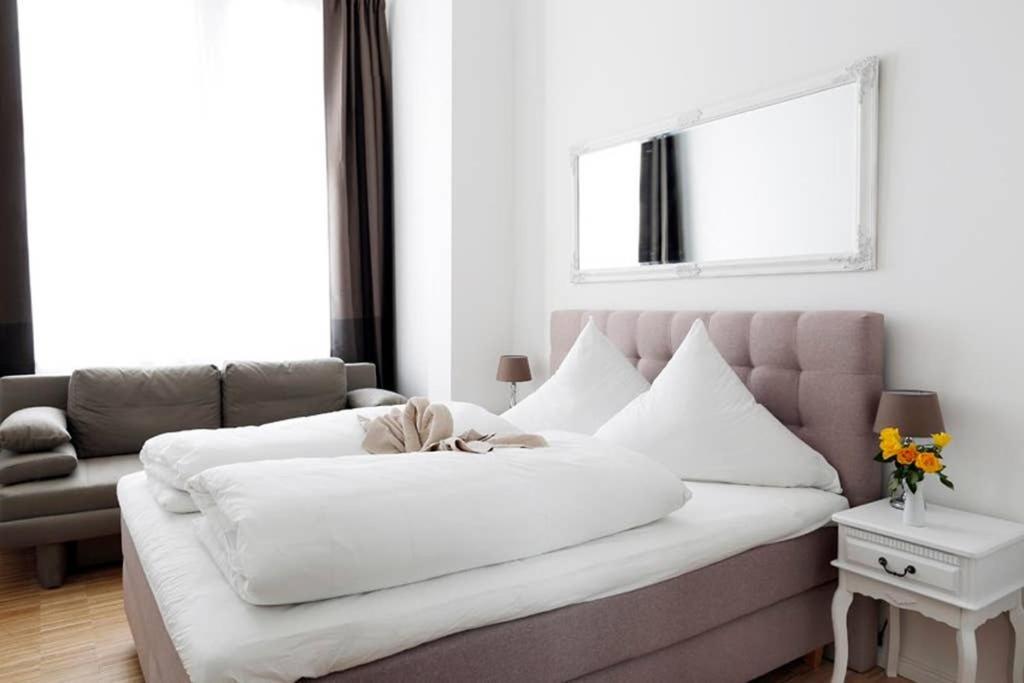 Sc 06 By Rockchair Apartments L Superhost Status L 4 Bedrooms Boxspringbeds 2 Bathrooms Balcony Elevator - Cozy Family & Business Flair Welcomes You! Berlin Exterior foto