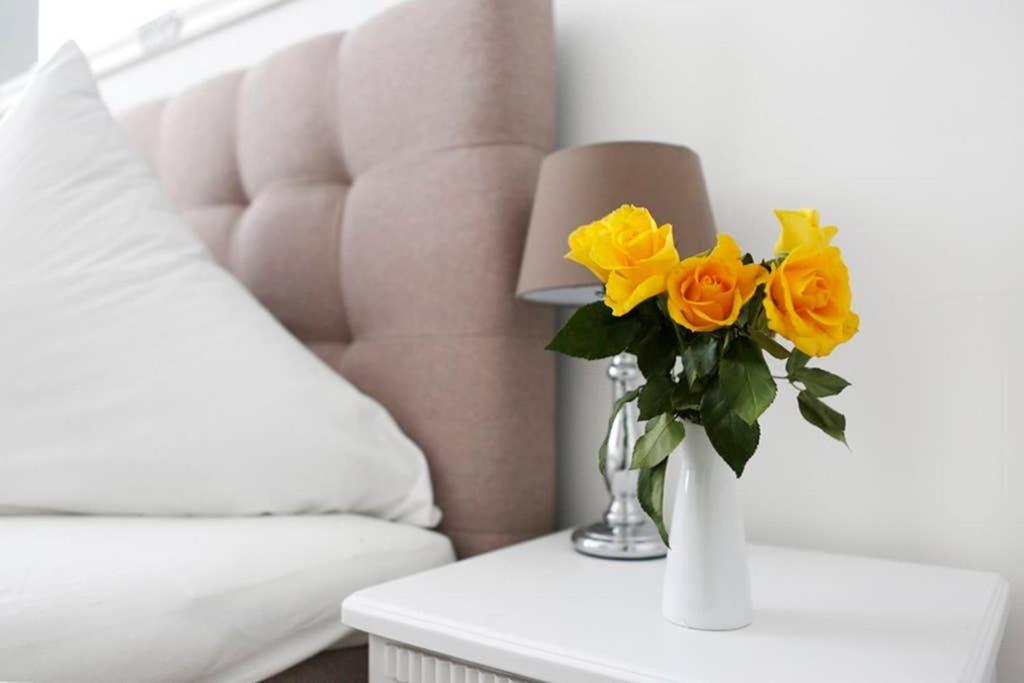 Sc 06 By Rockchair Apartments L Superhost Status L 4 Bedrooms Boxspringbeds 2 Bathrooms Balcony Elevator - Cozy Family & Business Flair Welcomes You! Berlin Exterior foto