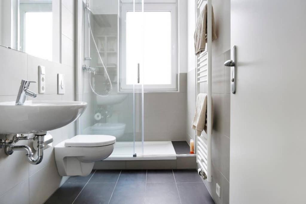 Sc 06 By Rockchair Apartments L Superhost Status L 4 Bedrooms Boxspringbeds 2 Bathrooms Balcony Elevator - Cozy Family & Business Flair Welcomes You! Berlin Exterior foto