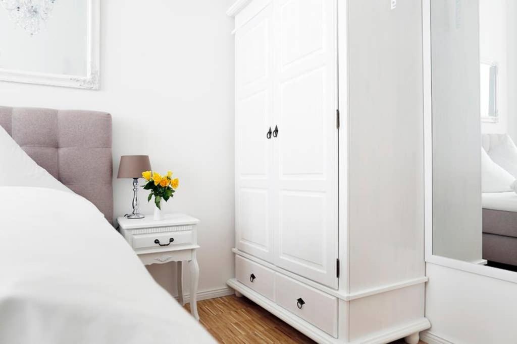 Sc 06 By Rockchair Apartments L Superhost Status L 4 Bedrooms Boxspringbeds 2 Bathrooms Balcony Elevator - Cozy Family & Business Flair Welcomes You! Berlin Exterior foto